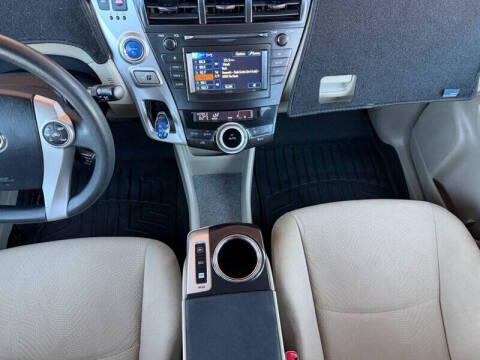 2012 Toyota Prius v Two