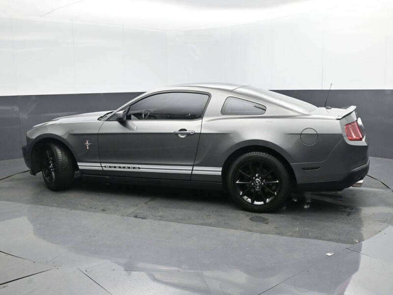 2011 Ford Mustang V6