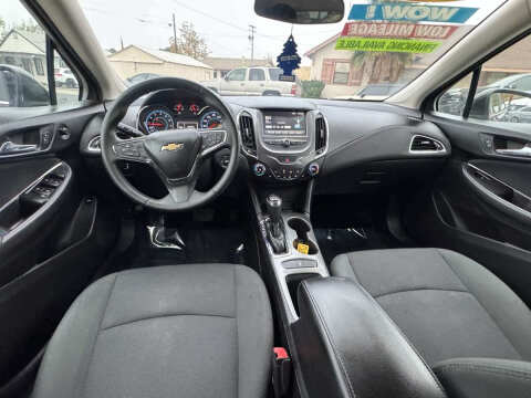 2017 Chevrolet Cruze LT Auto