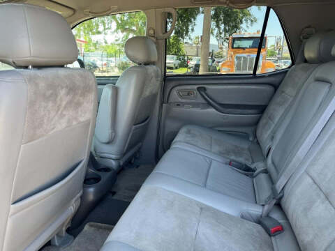 2002 Toyota Sequoia SR5