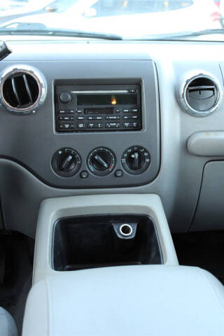 2005 Ford Expedition XLT