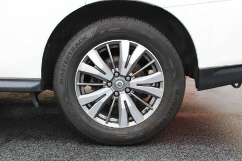 2020 Nissan Pathfinder SL