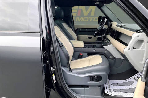 2022 Land Rover Defender 110 X-Dynamic SE