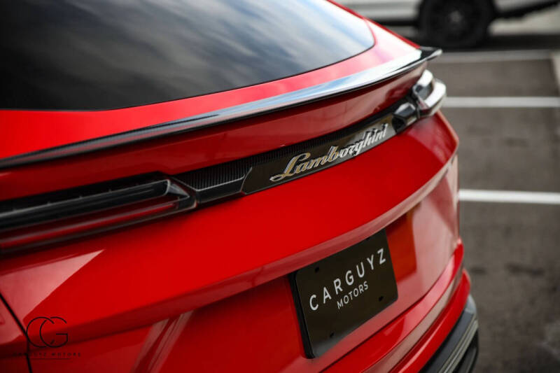 2020 Lamborghini Urus