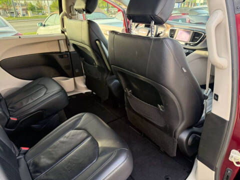 2018 Chrysler Pacifica Touring L