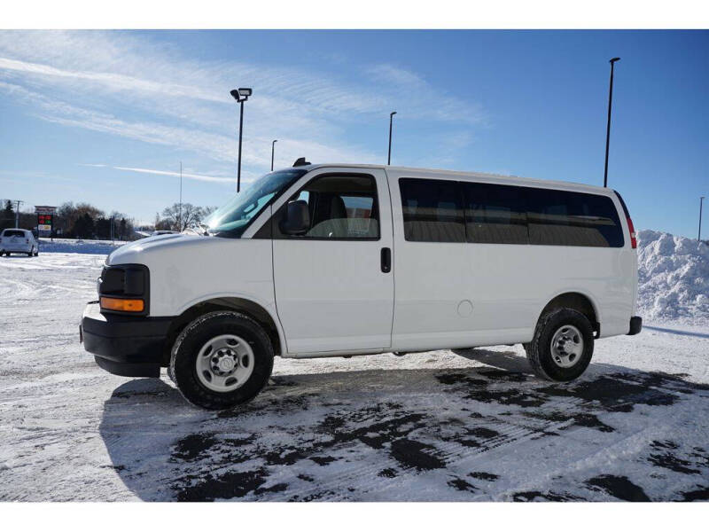 2017 Chevrolet Express LS 2500