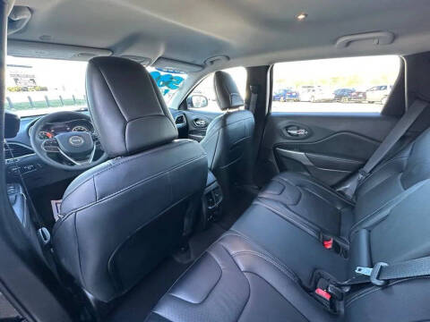 2022 Jeep Cherokee Latitude Lux