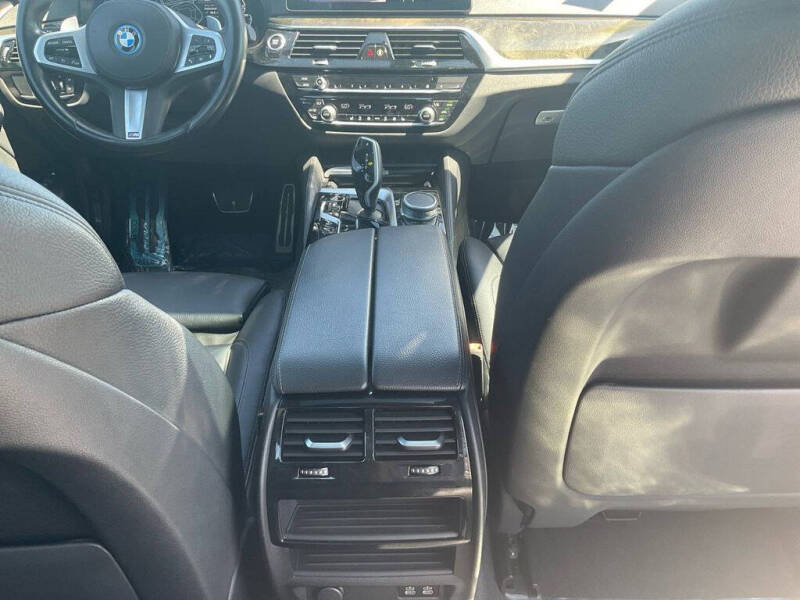 2022 BMW 5 Series 530e