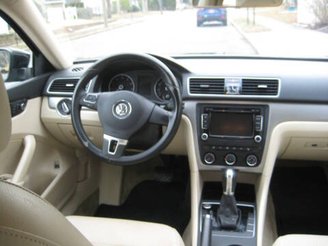 2015 Volkswagen Passat 1.8T Limited Edition