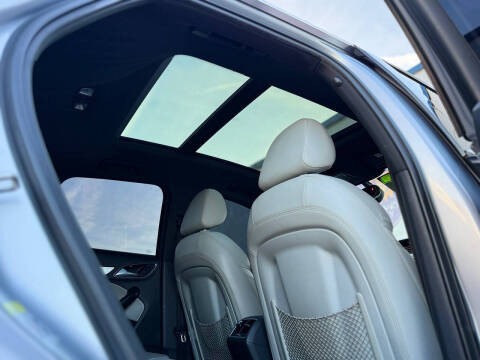 2015 Audi Q3 2.0T quattro Prestige