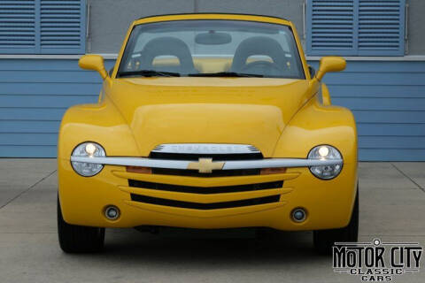 2004 Chevrolet SSR LS