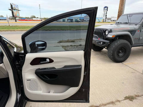 2017 Chrysler Pacifica Limited