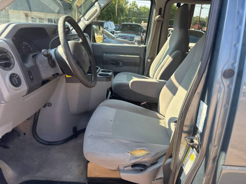 2012 Ford E-Series E-350 SD XLT