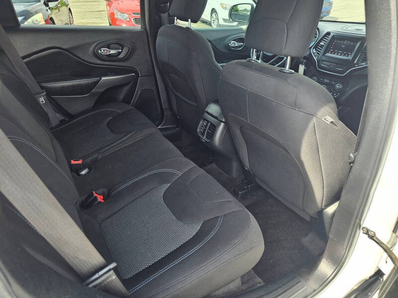 2019 Jeep Cherokee Latitude