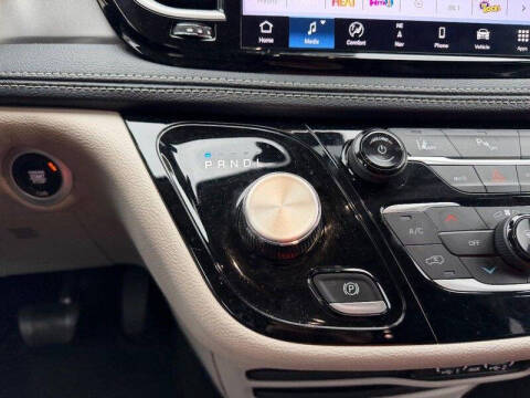 2024 Chrysler Pacifica Plug-In Hybrid