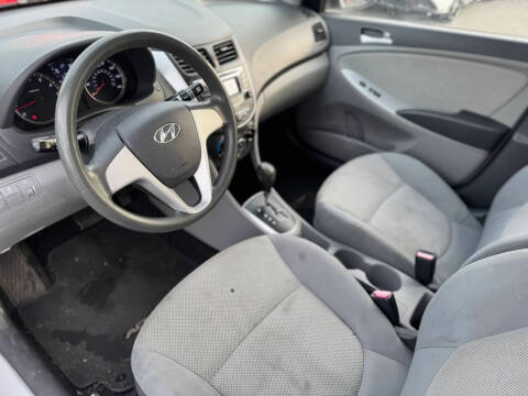 2013 Hyundai Accent GLS