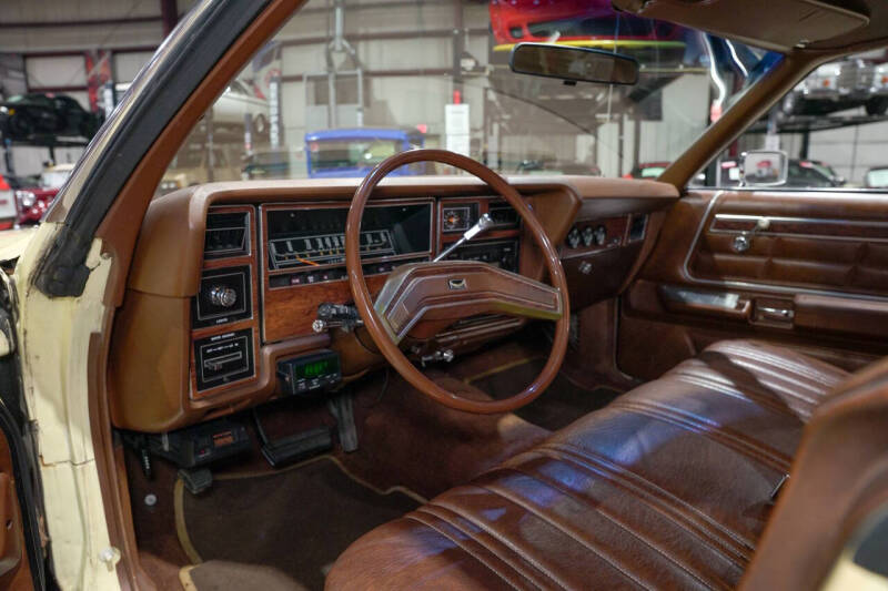 1977 Ford LTD