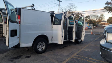 2017 GMC Savana 2500