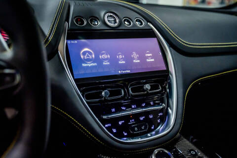 2023 Aston Martin DBX 707