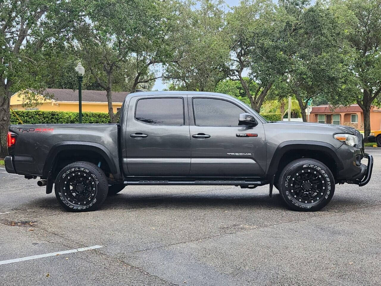 2016 TOYOTA Tacoma Pickup - $22,995