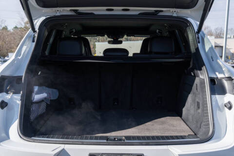 2025 Porsche Cayenne GTS