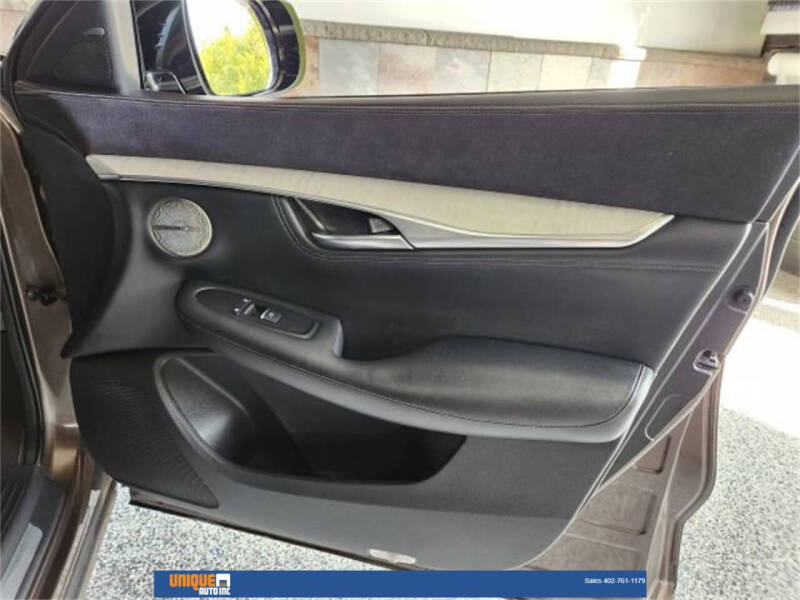 2019 Infiniti QX50 Essential