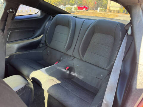 2015 Ford Mustang V6