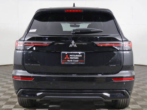 2026 Mitsubishi Outlander LE