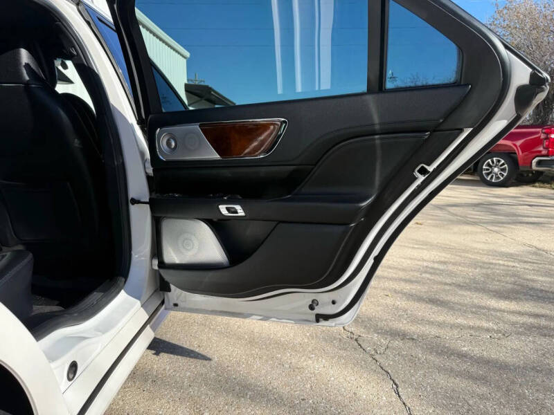 2017 Lincoln Continental Reserve