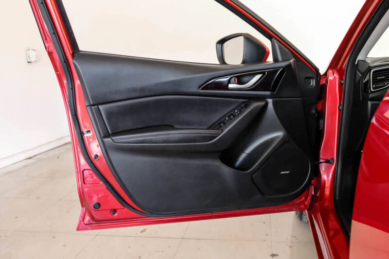 2015 Mazda MAZDA3 i Grand Touring