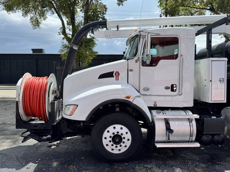 2014 Kenworth T4 Series