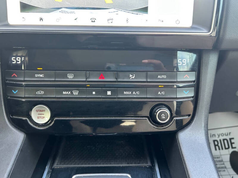 2020 Jaguar F-PACE 25t Premium