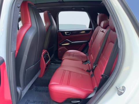 2020 Porsche Cayenne Turbo