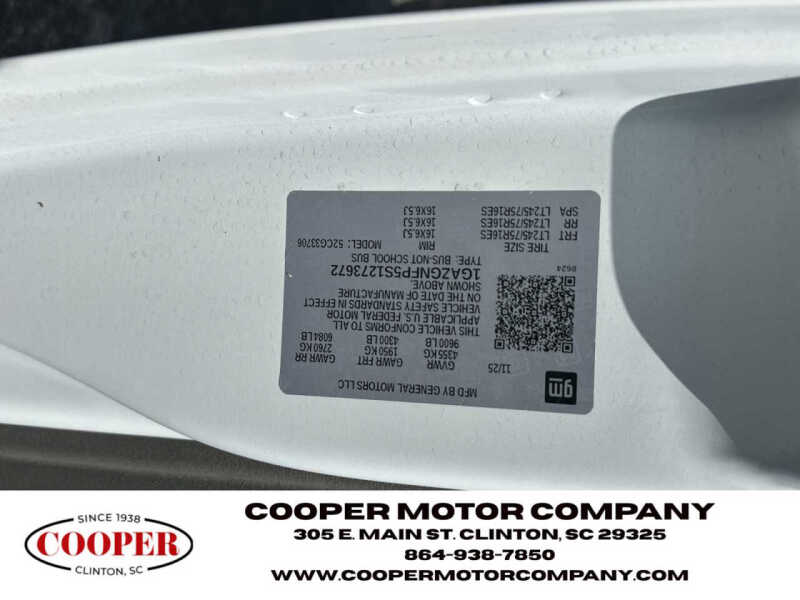 2025 Chevrolet Express LS 3500