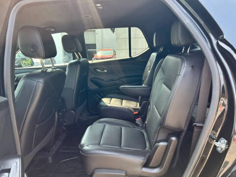 2022 Chevrolet Traverse LT Leather