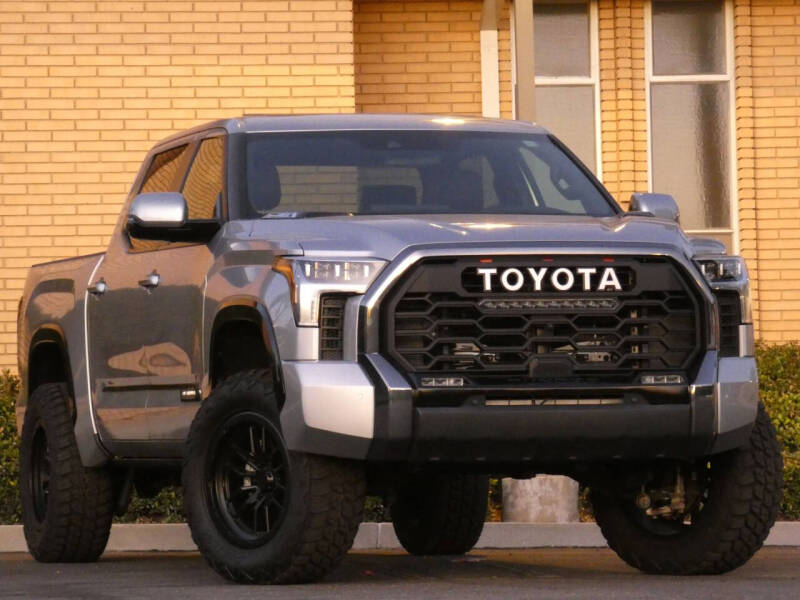 2024 Toyota Tundra Platinum HV