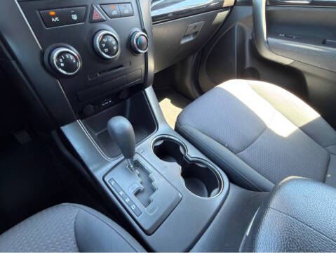 2013 Kia Sorento LX