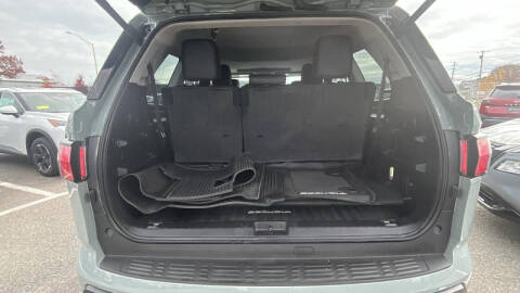 2023 Toyota Sequoia SR5