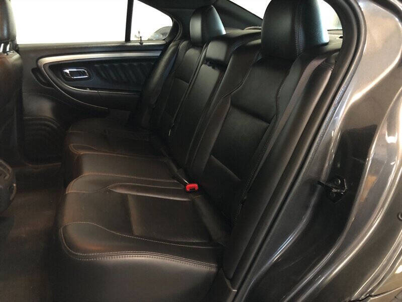 2015 Ford Taurus SEL