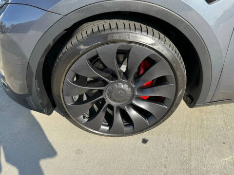 2023 Tesla Model Y Performance