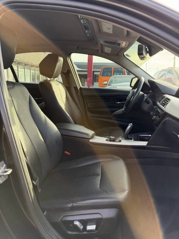 2016 BMW 3 Series 320i xDrive