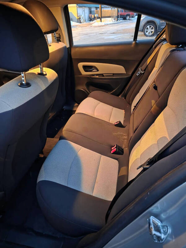 2013 Chevrolet Cruze LS Auto