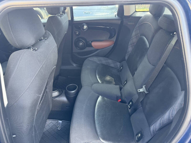 2017 MINI Hardtop 4 Door Cooper