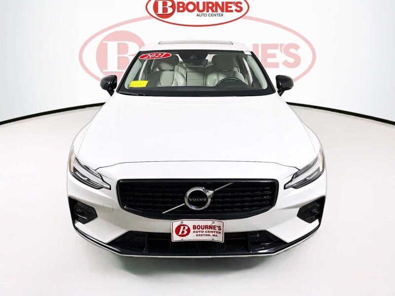 2021 Volvo S60 T5 Momentum