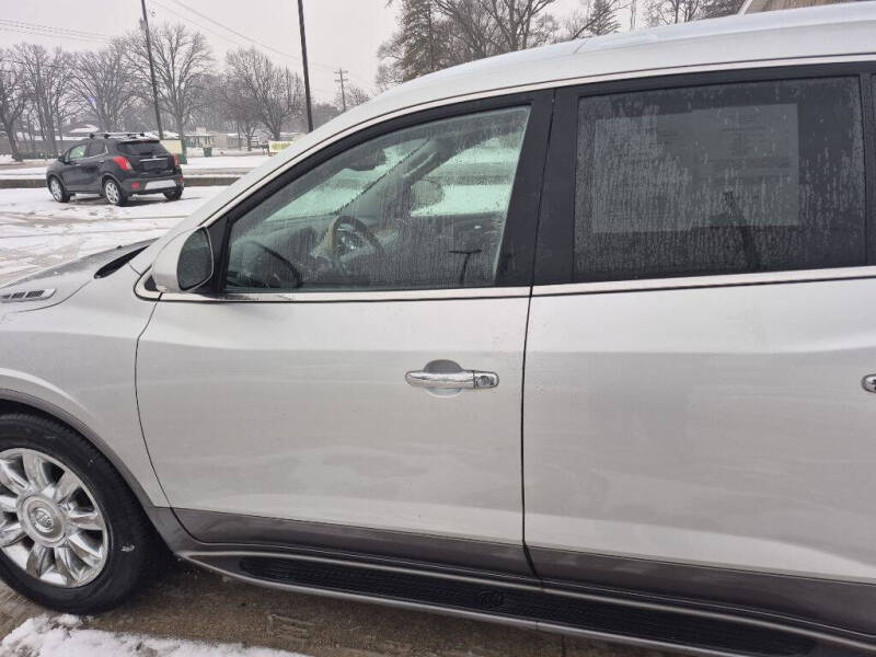 2012 Buick Enclave Leather's photo