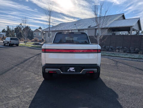 2022 Rivian R1T Adventure