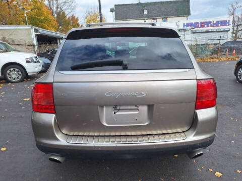 2004 Porsche Cayenne S