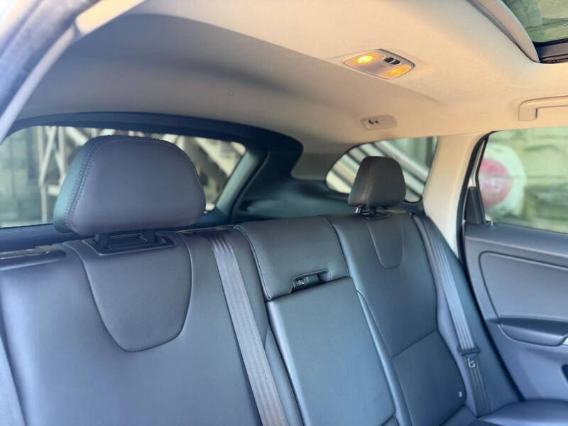 2016 Volvo XC60 T5 Premier