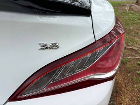 2016 Hyundai Genesis Coupe 3.8