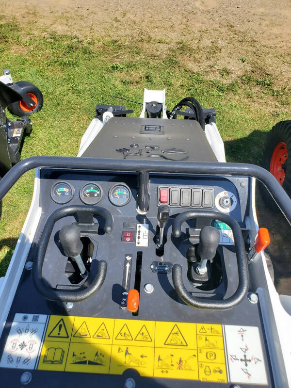 2025 Bobcat MT100